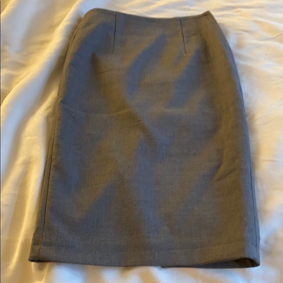 Zara Pencil skirt - Picture 1 of 3